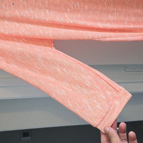 EXCELLENT condition lightweight sweater - Picture 4 of 6